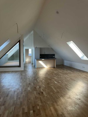 2-Zimmer-DG-Wohnung mit gehobener Innenausstattung mit Loggia im Kloster Marienborn!