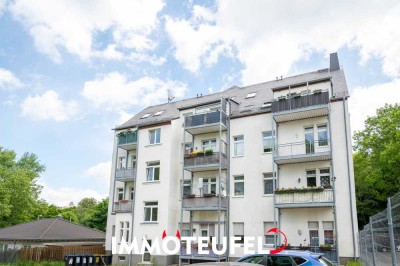 ERSTBEZUG nach Renovierung: 2-Raum-Wohnung mit Balkon, Stellplatz im Innenhof und Einbauküche !!!