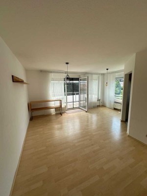 Stilvolle, gepflegte 2-Raum-Wohnung mit Einbauküche in Friedrichshafen