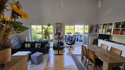 Traumhafte 2-Zimmer Wohnung mit Dachterrasse und Blick ins Grüne