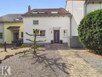 Ein Zuhause zum Verlieben – mit zwei Garagen und Garten