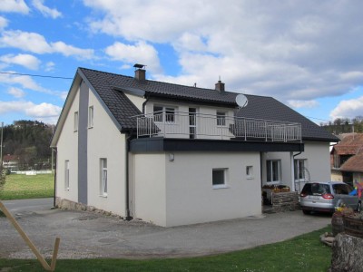 SEHR SCHÖNES EIN-ZWEIFAMILIENHAUS AUF EINEM 2.000 M2 GRUNDSTÜCK