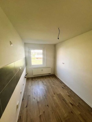 ***Zentral***3 ZKB + Balkon***An der Helios Klinik**