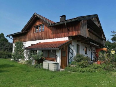 Zweiparteienhaus in ruhiger Siedlungslage in Frauenau