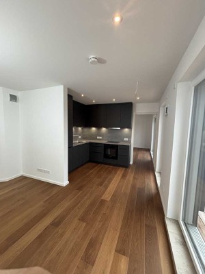 Erstbezug Moderne 2,5 -Zimmer - Wohnung mit großer Dachterrasse