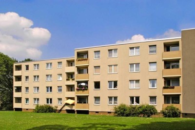 So schön mit neuem Bad und Laminatboden - 3-Zimmerwohnung in Krefeld-Benrad