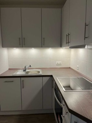 Erstbezug nach Sanierung - Helle 2-Raum-Wohnung mit Balkon und EBK in Cottbus