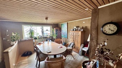 Stilvolle, geräumige 3-Zimmer-Wohnung mit Balkon in Sommerkahl