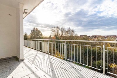 Traumhafte 4-Zimmer-Wohnung mit Kamin, Balkon und Blick ins Grüne