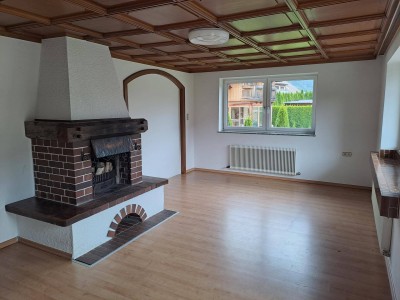 Erdgeschoß-Wohnung mit Terrasse, Garten und ausgebautem Souterrain