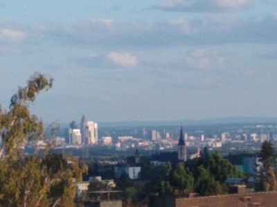 Großzügige 5-Zimmer-Wohnung Oberursel, mit Sonnenbalkon und Skylineblick, Nähe FIS