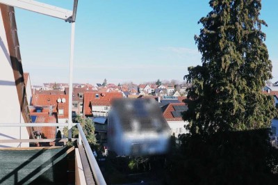 Attraktive Dachgeschoß Wohnung in ruhiger und zentrumsnaher Lage von Stuttgart – Weilimdorf