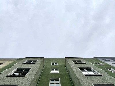 Top sanierte Altbauwohnung mit Einbauküche!