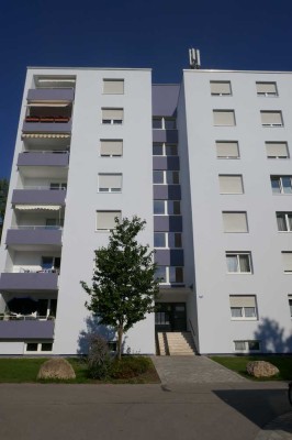 Stilvolle 2-Raum-Wohnung mit gehobener Innenausstattung mit neuer EBK in Poing