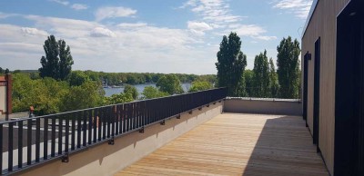 Dachterrasse und Wasserblick in Top Lage