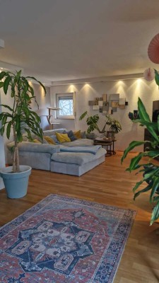 Exklusive Maisonettewohnung mit Wintergarten, Balkon & Garten in Offenbach zu vermieten