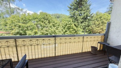 Idylle am Wienerwald – Stilvolle Wohnung mit Ost- &amp; Westterrassen | ZELLMANN IMMOBILIEN