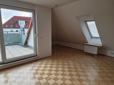 Schöne 3-Zimmer-Dachwohnung mit einer Dachterrasse in Oberasbach