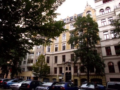 Besondere 2- Raum -DG- Wohnung mit Galerie, Balkon, Fahrstuhl in Magdeburg Altstadt erwartet Sie!