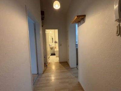 * Altlindenau * 2-Zimmer-Wohnung * DG * Tageslichtküche * frei ab 01.02.2026 *