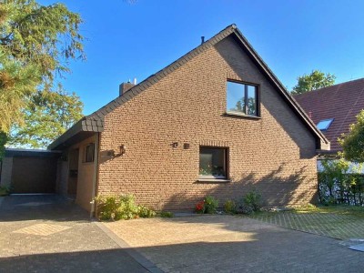 Hochwertig ausgestattetes Einfamilienhaus in zentraler Lage!