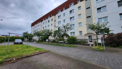 Erdgeschoss mit Balkon und Dusche! 2-Zimmer-Wohnung mit Blick ins Grüne!