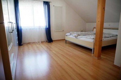 Schöne DG-Wohnung 4ZKB/WC 118 qm in Grünstadt + Balkon