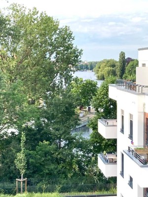 *Erstbezug* mit Blick aufs Wasser - 2 Zimmer Obergeschoss mit Balkon, EBK und TG