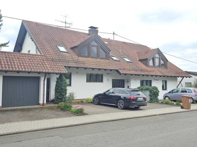 Schöne Wohnung im Erdgeschoss mit Blick über den Luftkurort Trippstadt. Ruhige Anliegerstraße.