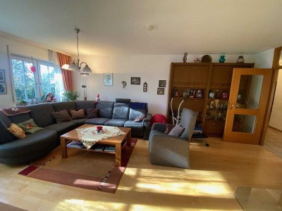 Helle 3,5-Zimmer-Wohnung mit Balkon in Bergatreute