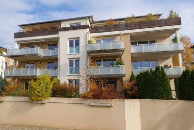 Geräumige renovierte 2-Zimmer-Wohnun mit mit Balkon - Nürnberg-Thon