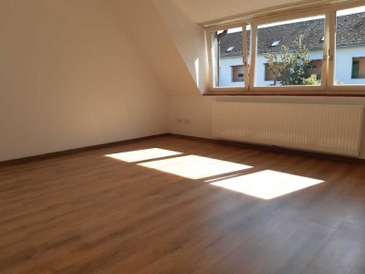 4 Zi-Obergeschosswohnung mit eigenem Gartenanteil