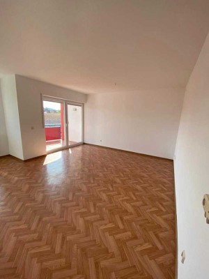 Modernisierte 3-Raum-Wohnung mit Balkon in Eisenberg