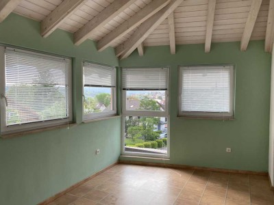Charmante 2 Zi. Wohnung 70m² mit Wintergarten