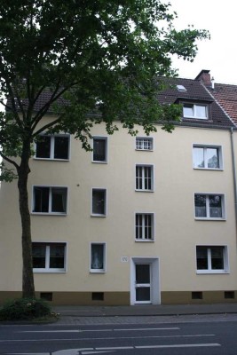 RE-OST: GEMÜTLICHE WOHNUNG IM MFH, ERSTBEZUG NACH KOMPLETTRENOVIERUNG