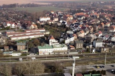 Bahnhofsgebäude - teilsaniert und vermietet (5-fach)