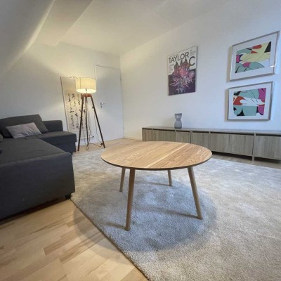 Helle möblierte 3 Zimmer Dachgeschosswohnung befristet bis max. 06/2026 für eine Person.