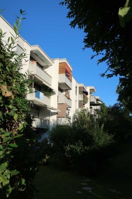 Renovierte EG-Wohnung mit Gartenanteil in zentraler Lage von Haimhausen