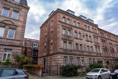 Teilmöblierter 3,5 Zimmer Maisonettetraum mit Balkon