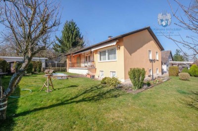 Wohnidylle im Herzen von Herzogenaurach: Gemütlicher Bungalow mit großem Gartengrundstück