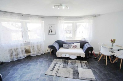 Schöne 2 Zimmer Wohnung mit Einbauküche zu vermieten