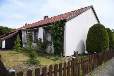 Preiswerte 3-Raum-Doppelhaushälfte in Lehrte