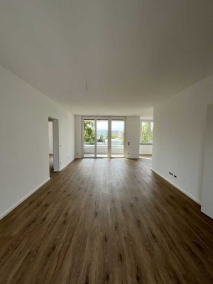 Erstbezug* 4Zi-Wohnung mit geh. Innenausstattung mit Balkon und EBK in Hannover