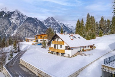 Historisches Landhaus mit Ferienwohnung und großem Garten