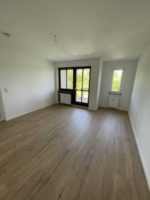 Schöne, helle 2-Zimmer-Wohnung mit Balkon