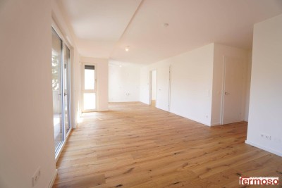 Großzügige 2- Zimmer Balkonwohnung mit optionalem Eigengarten