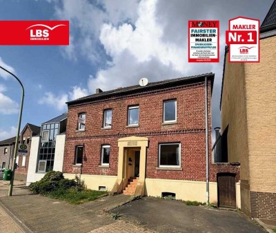 Massives Einfamilienhaus mit riesigem Grundstück