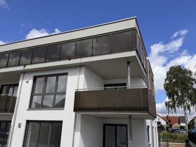 Erstbezug mit Balkon: Schöne, helle 4-Zimmer-Wohnung