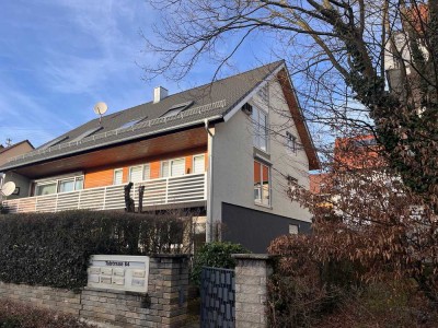 helle Wohnung mit französischem Balkon