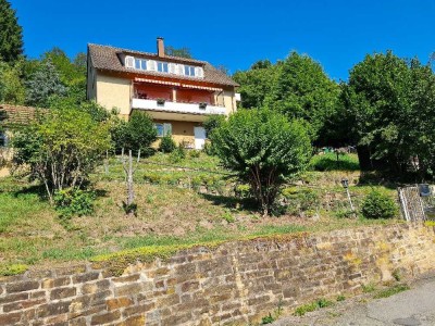 Solides 1 - 2 Familienhaus mit viel Platz für individuelle Ideen!